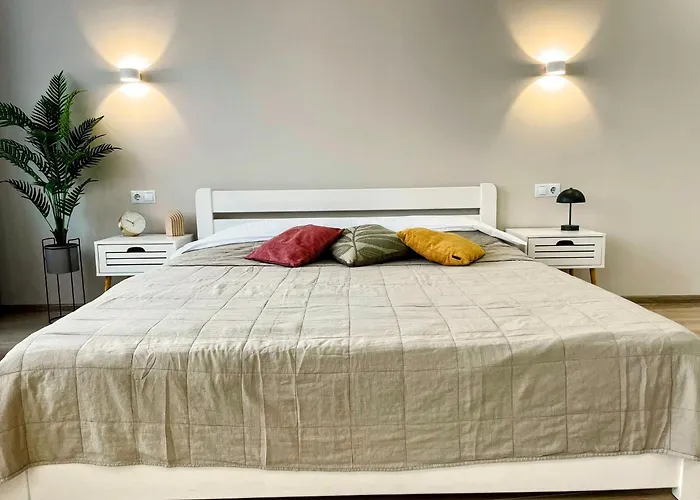 Стильная Квартира В Светлых Тонах В Аркадии Посуточно С Прекрасным Видом На Город! Odessa